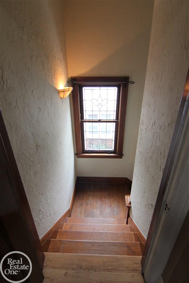 15785 Charles R Avenue Eastpointe, MI 48021 - Photo 30 of 54 50026823-29.JPG