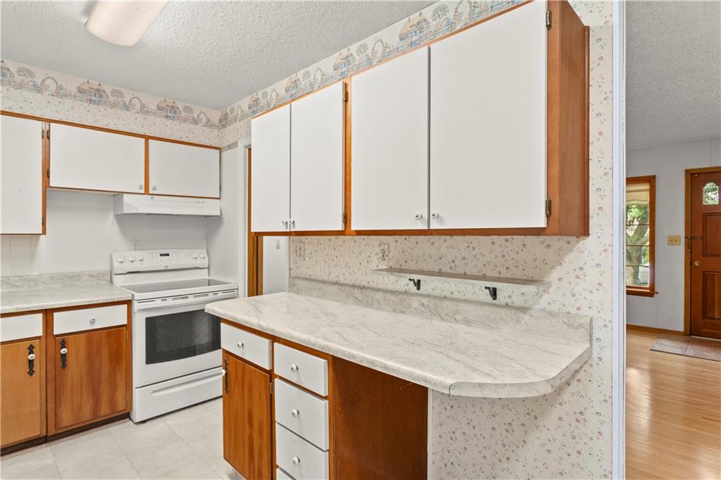 3917 South Spring Street Independence, MO 64055 - Photo 14 of 31