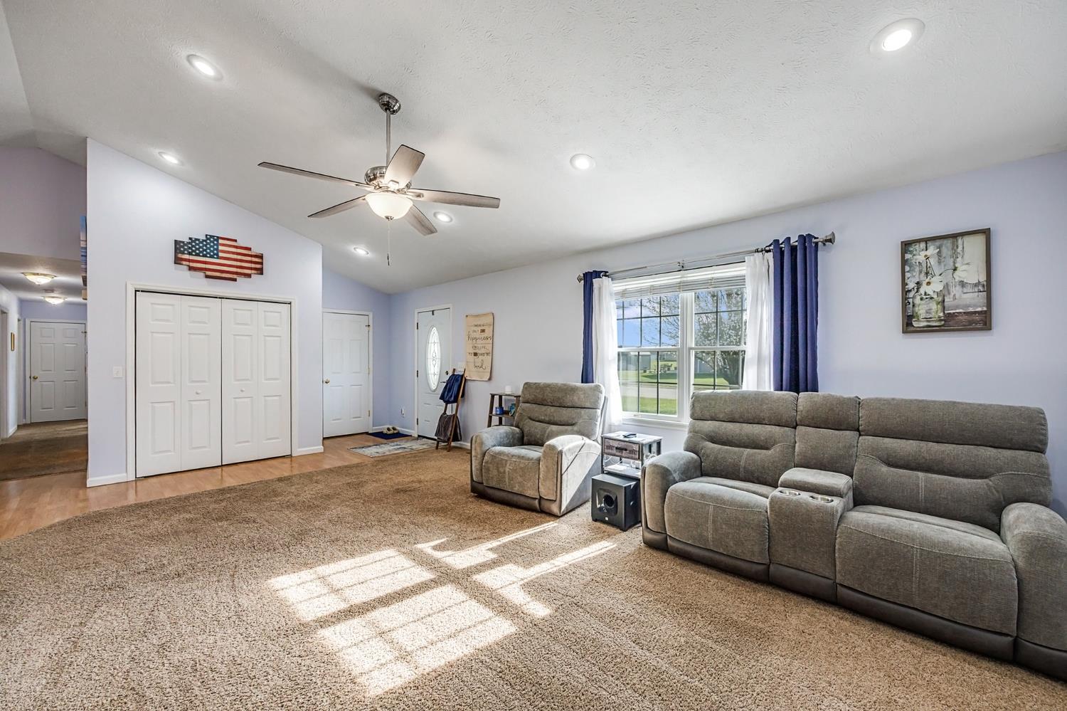 1121 Sunset Strip Versailles, IN 47042 - Photo 11 of 41