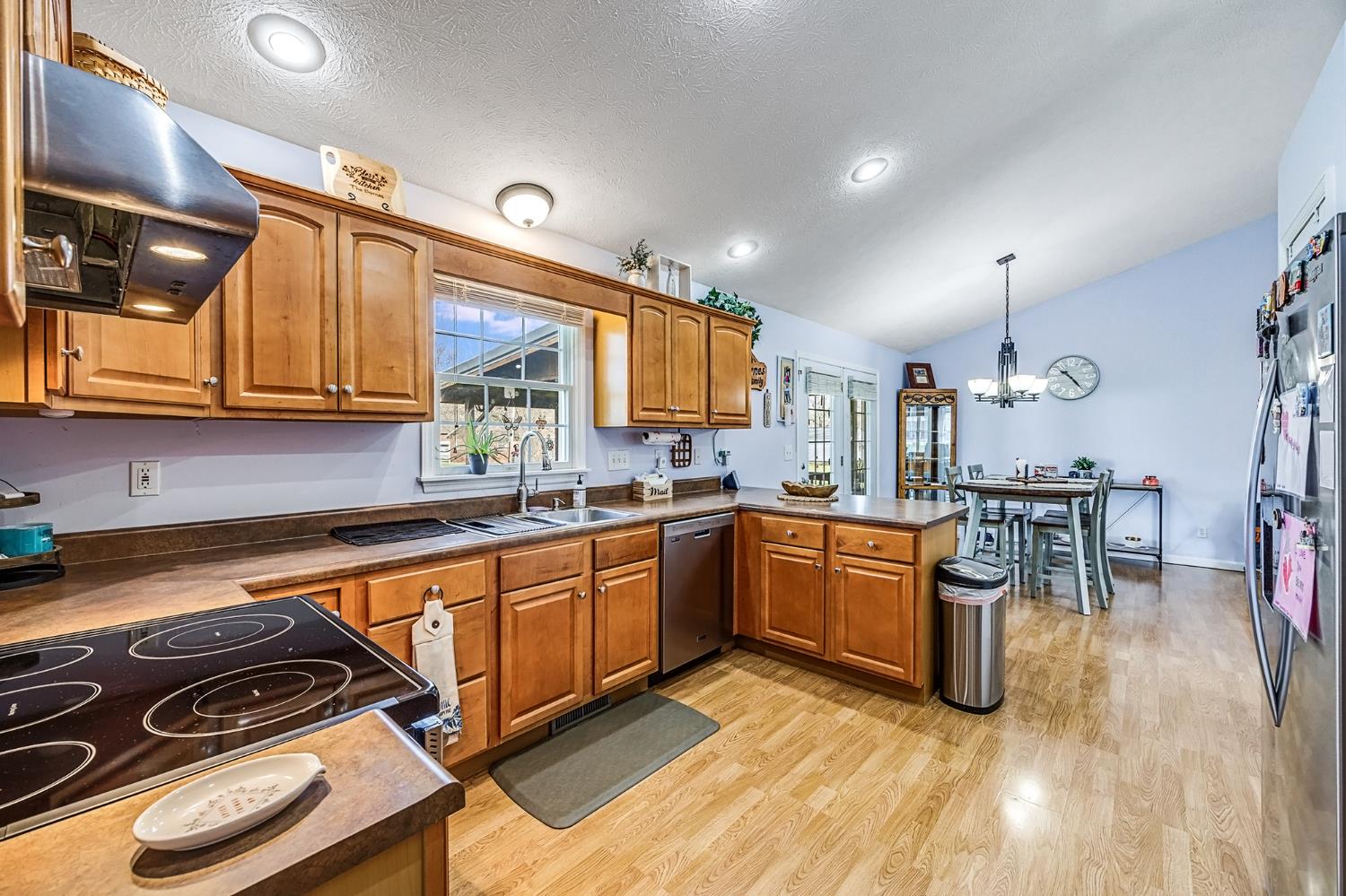 1121 Sunset Strip Versailles, IN 47042 - Photo 12 of 41