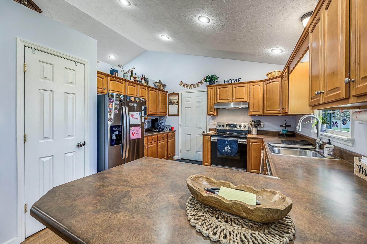 1121 Sunset Strip Versailles, IN 47042 - Photo 13 of 41