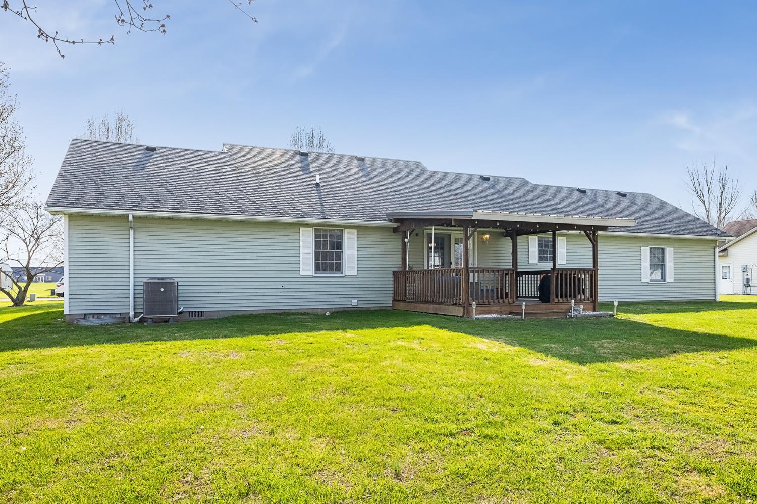 1121 Sunset Strip Versailles, IN 47042 - Photo 33 of 41