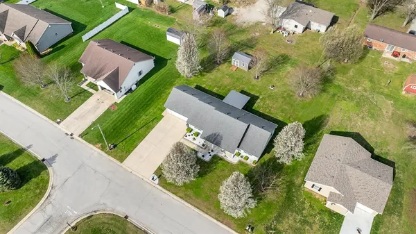 $279,000 | 1121 Sunset Strip, Versailles, IN 47042