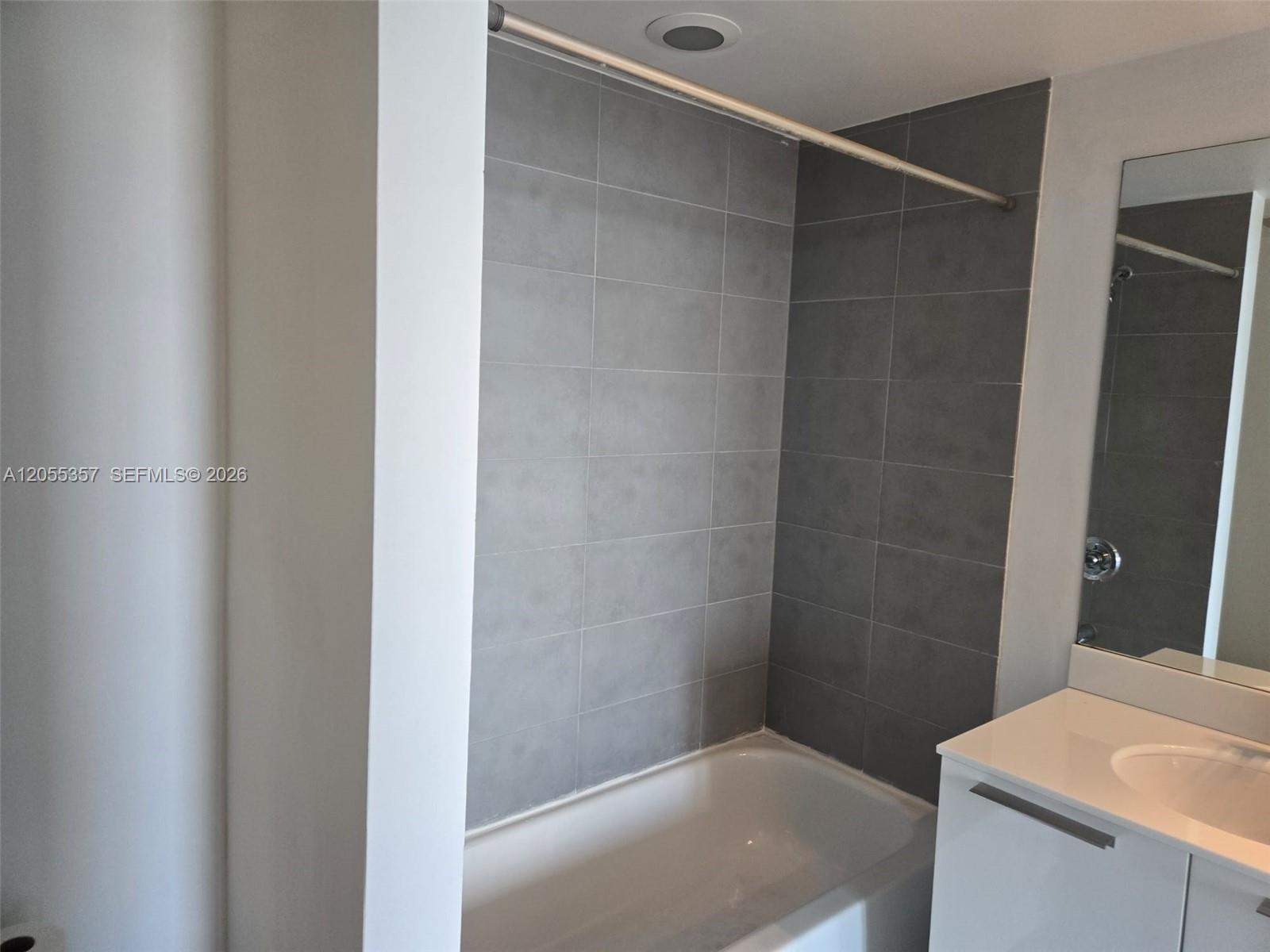 92 Southwest 3rd Street, Unit 1808 Miami, FL 33130 - Photo 17 of 60 Gallery Image 17