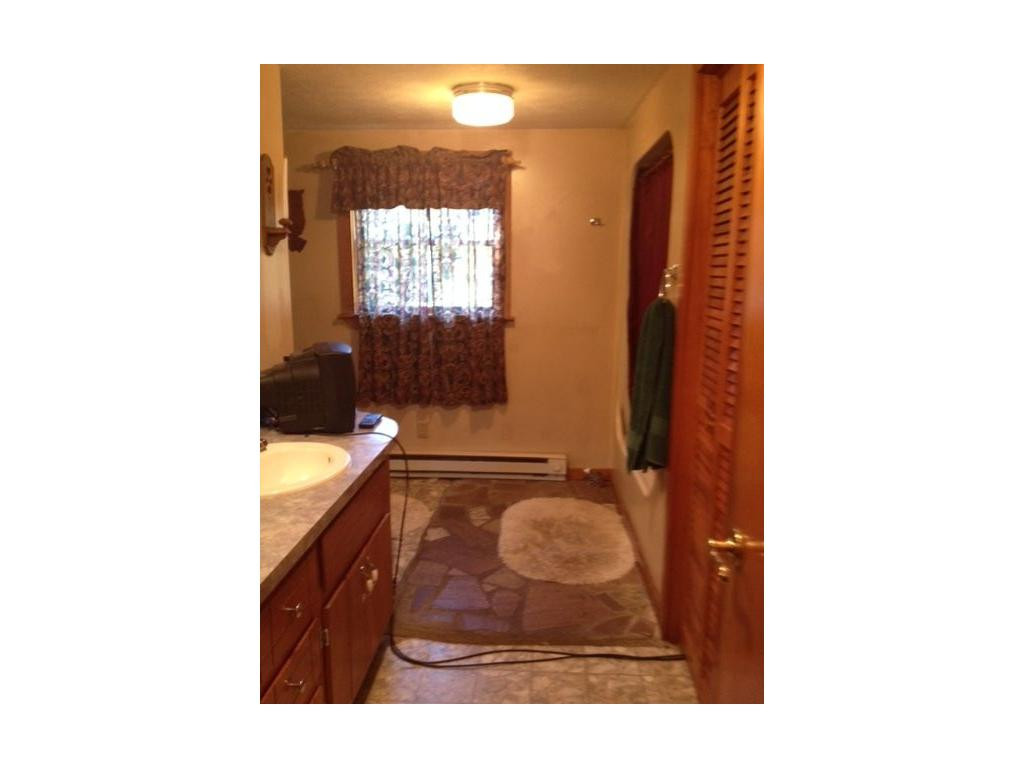 19447 Abrams Falls Road Bristol, VA 24202 - Photo 19 of 23 Full Bath