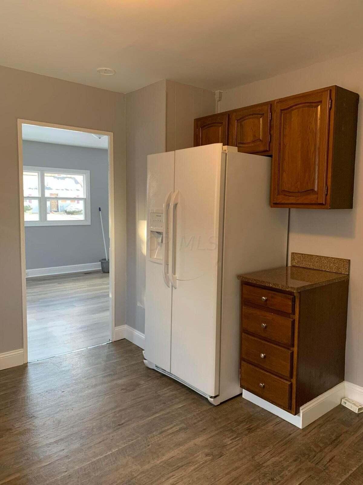 2622 Howey Road Columbus, OH 43211 - Photo 4 of 9 Howey3