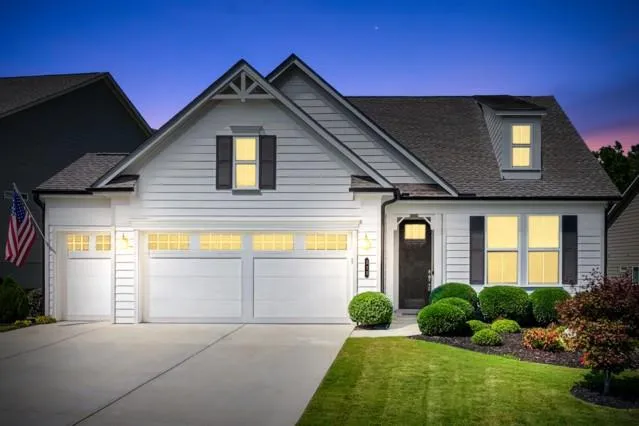 $529,990 | 215 Silver Court, Hoschton, GA 30548