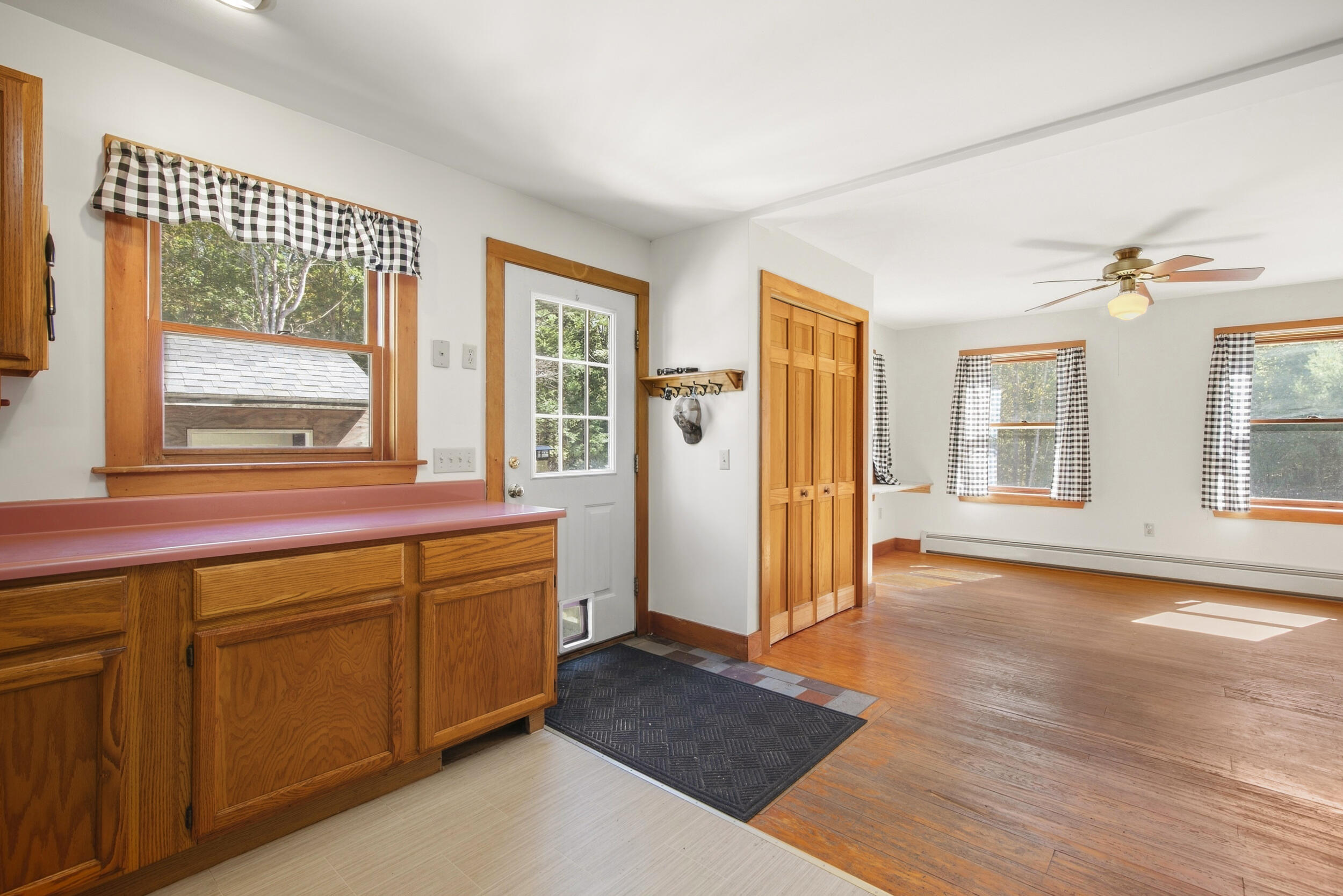 141 jack hall rd, new gloucester, me 042