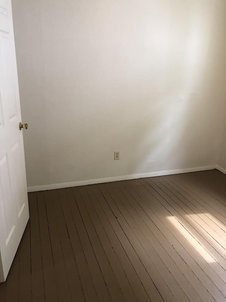 529 West 21st Street Anderson, IN 46016 - Photo 7 of 11