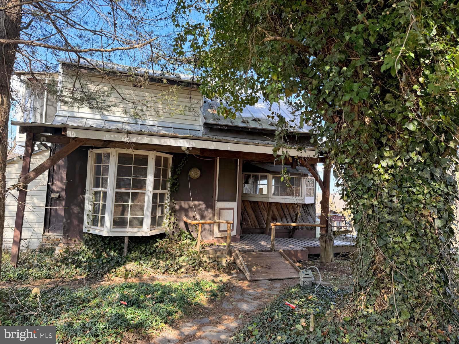 986 Rushing River Road Augusta, WV 26704 - Photo 2 of 40 Front of house