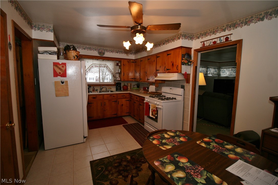 4829 Manchester Road Akron, OH 44319 - Photo 5 of 24 Gallery Image 5
