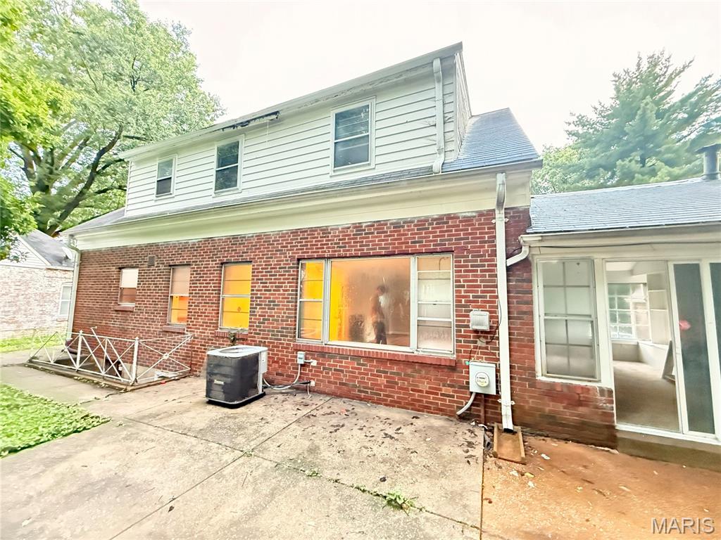 20 Green Acres Road St. Louis, MO 63137 - Photo 3 of 20 Gallery Image 3