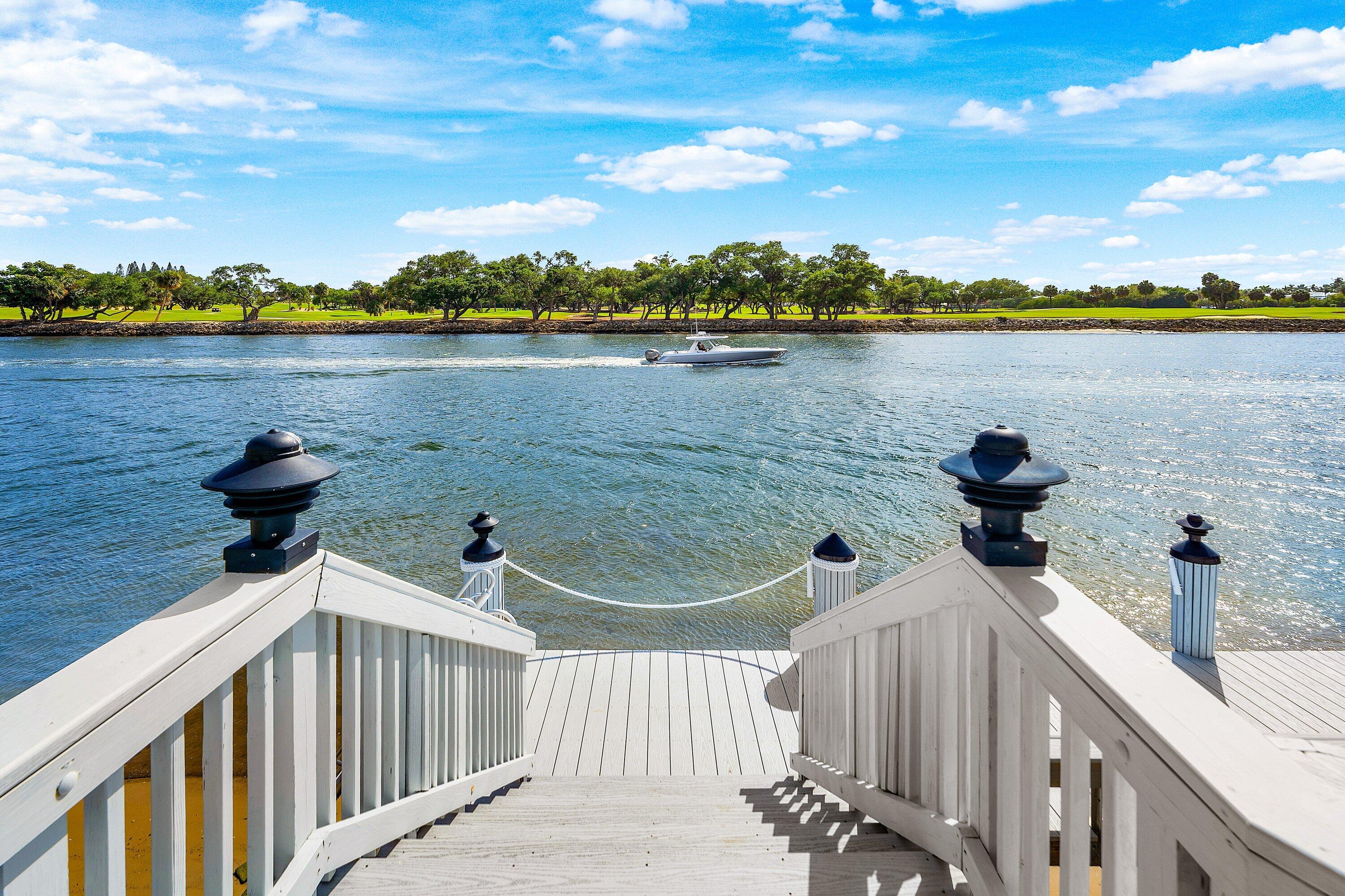 336 Golfview Road, Unit PH 12 North Palm Beach, FL 33408 - Photo 2 of 38 035-336GolfviewRoad-PH12-NorthPalmBeach-