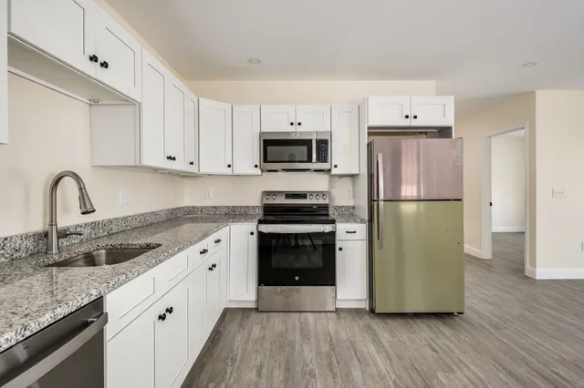 $419,900 | 725-727 Central Avenue, Unit 302, Dover, NH 03820