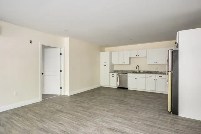 $419,900 | 725-727 Central Avenue, Unit 302, Dover, NH 03820