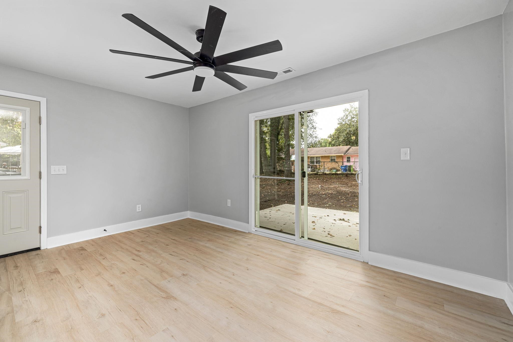 1200 Armstrong Circle Raleigh, NC 27610 - Photo 23 of 44 an empty room with fan and windows