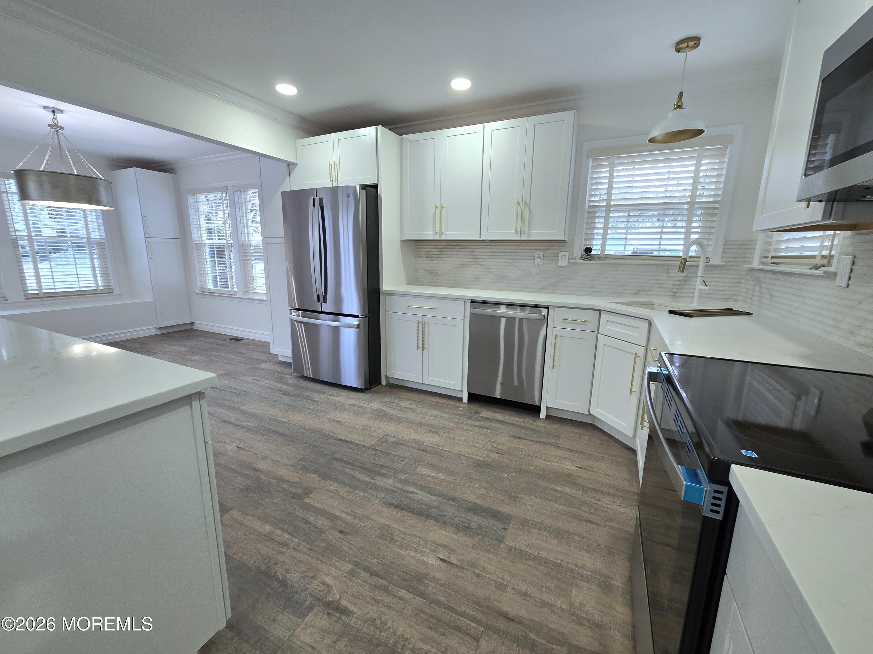 28 Rothwell Drive Monroe Township, NJ 08831 - Photo 5 of 26 20251227_084051