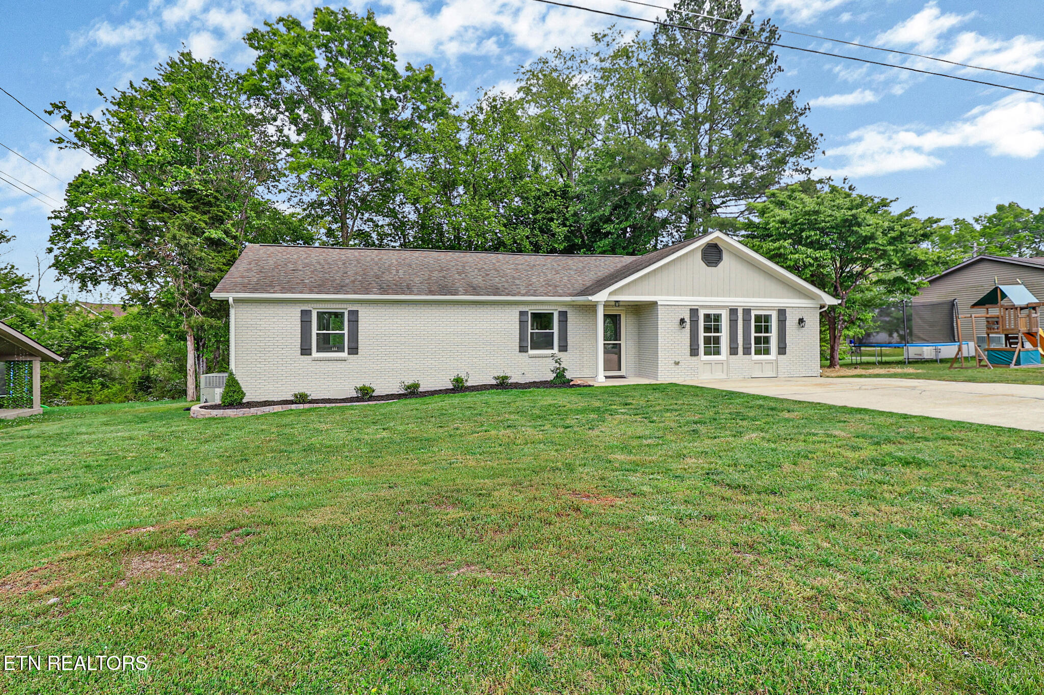 32 Rhododendron Circle Crossville, TN 38555 - Photo 30 of 36 n44a5847-n44a5851