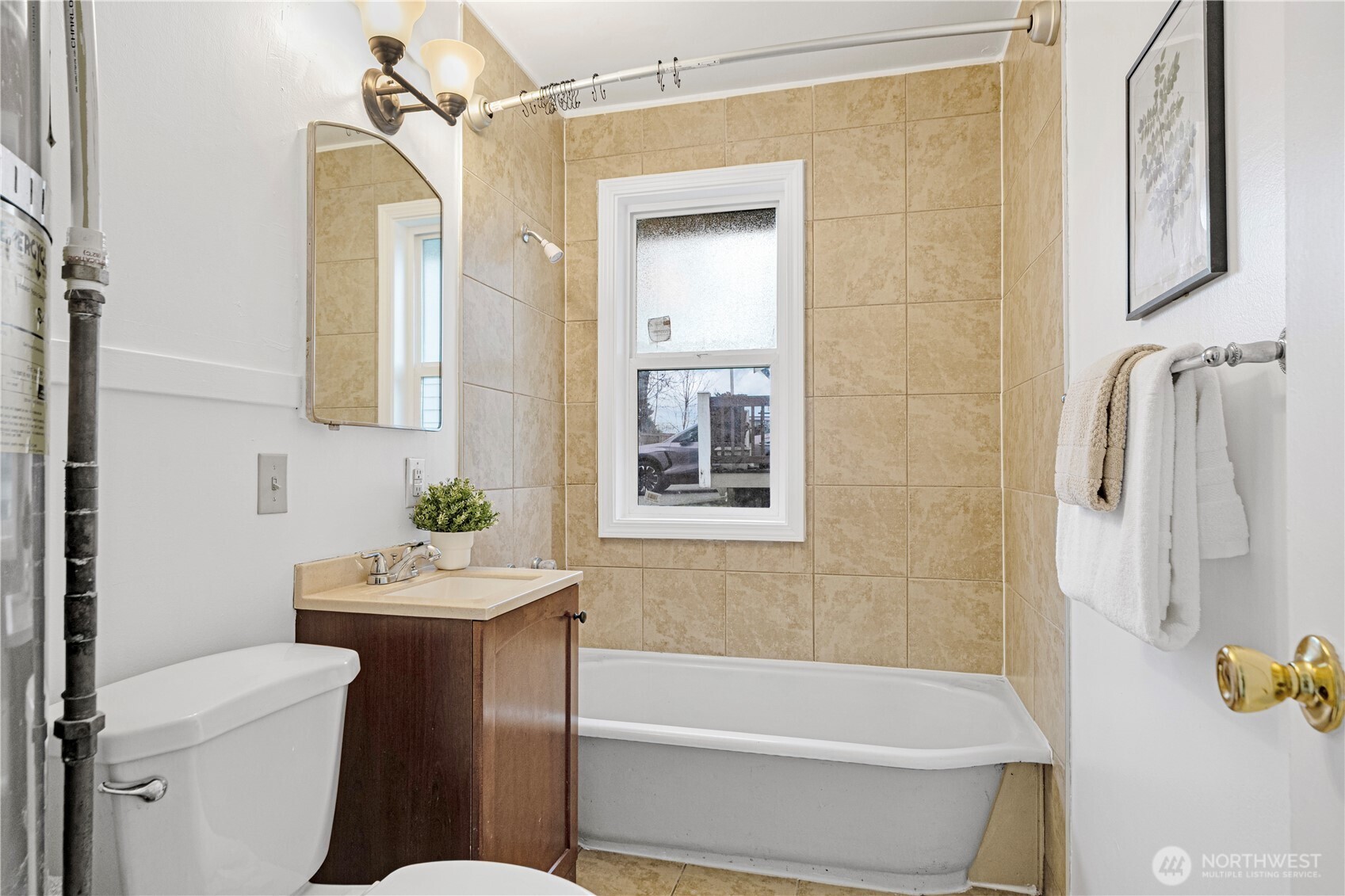 2807 Northeast 16th Street Renton, WA 98056 - Photo 17 of 24