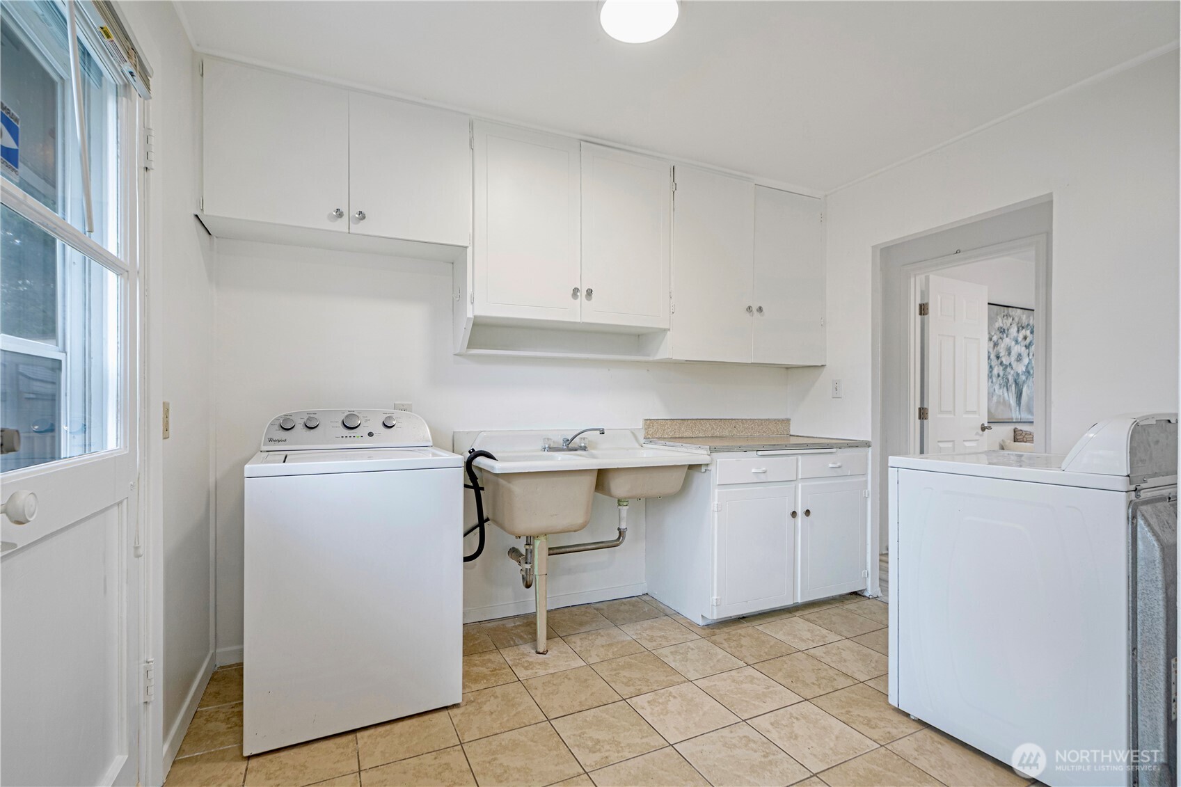 2807 Northeast 16th Street Renton, WA 98056 - Photo 21 of 24