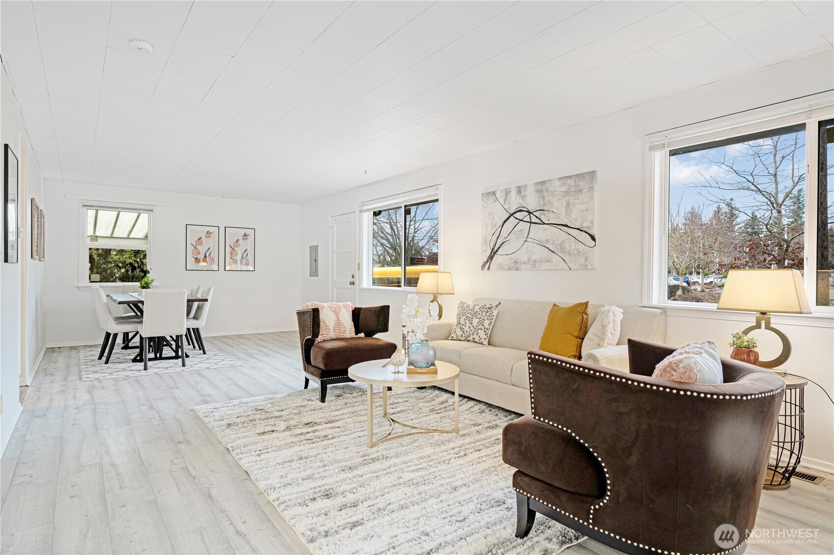 2807 Northeast 16th Street Renton, WA 98056 - Photo 9 of 24