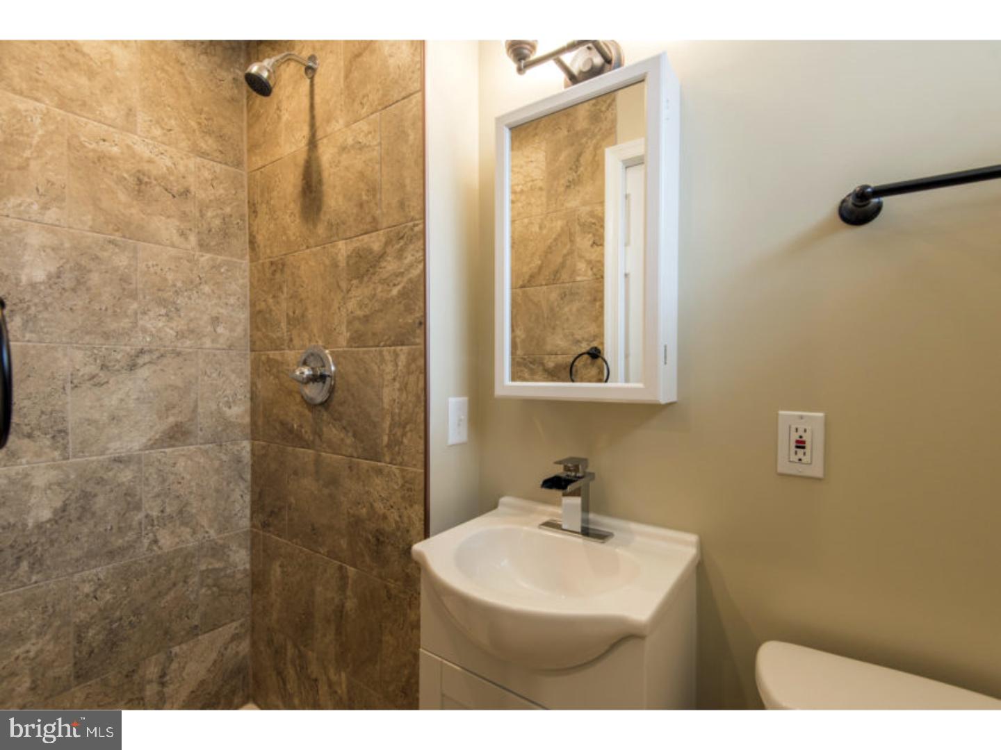 907 West Tabor Road Philadelphia, PA 19141 - Photo 3 of 23 Gallery Image 3