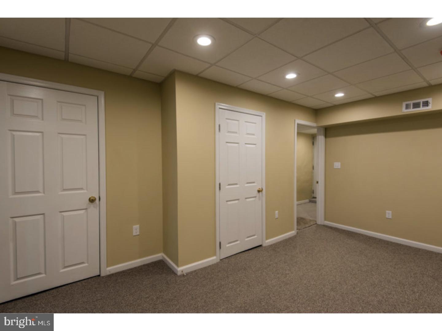 907 West Tabor Road Philadelphia, PA 19141 - Photo 6 of 23 Gallery Image 6