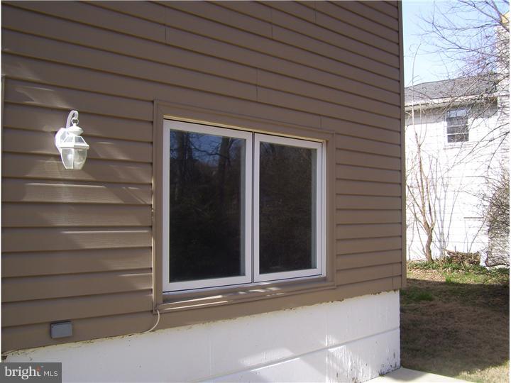 859 Morefield Road Philadelphia, PA 19115 - Photo 20 of 23 Exterior Back