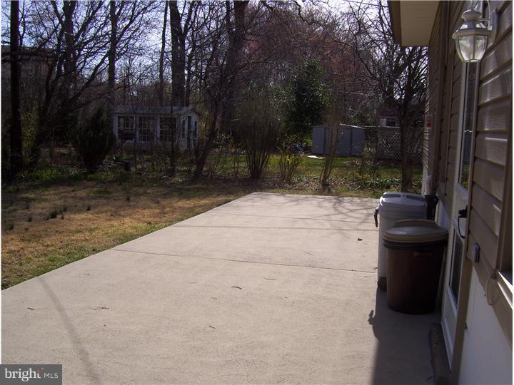 859 Morefield Road Philadelphia, PA 19115 - Photo 22 of 23 Exterior Back