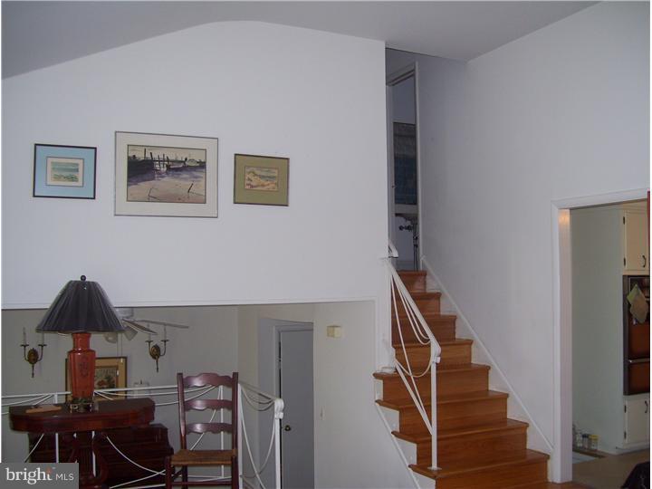 859 Morefield Road Philadelphia, PA 19115 - Photo 9 of 23 Living Room