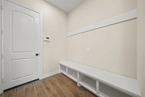 a view of an empty walk in closet