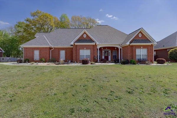 $399,000 | 214 Knob Hill Drive, Warner Robins, GA 31088