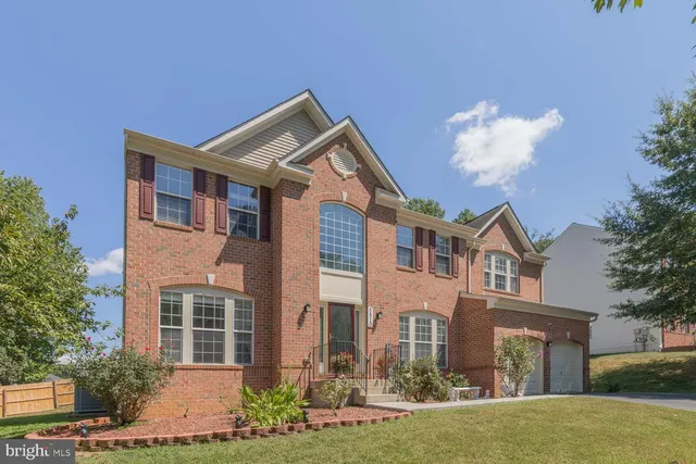 $699,900 | 6810 Ashleys Crossing Court, Temple Hills, MD 20748