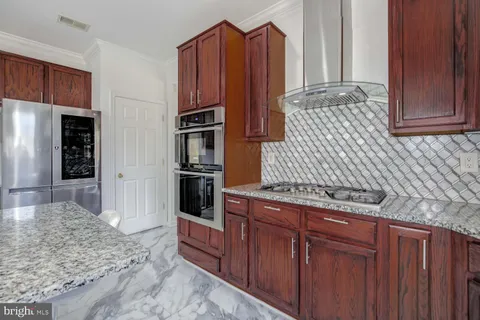 $699,900 | 6810 Ashleys Crossing Court, Temple Hills, MD 20748
