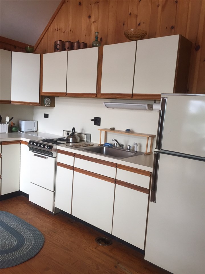 56 Hopewell Point Road, Unit 228/39 Wolfeboro, NH 03894 - Photo 10 of 19 Gallery Image 10