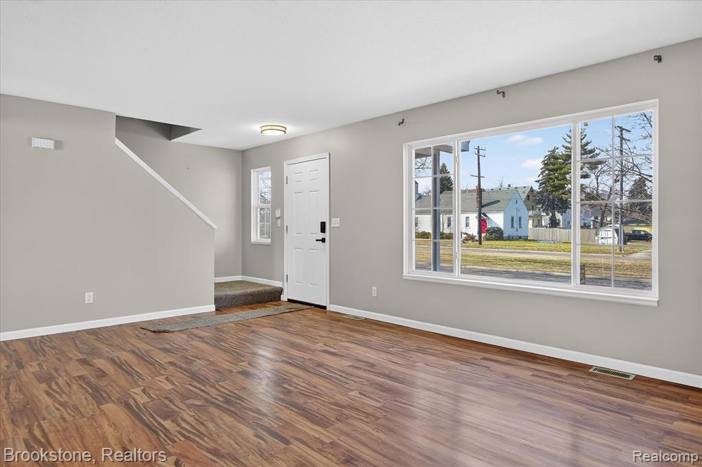 116 Maple Boulevard Monroe, MI 48162 - Photo 5 of 30