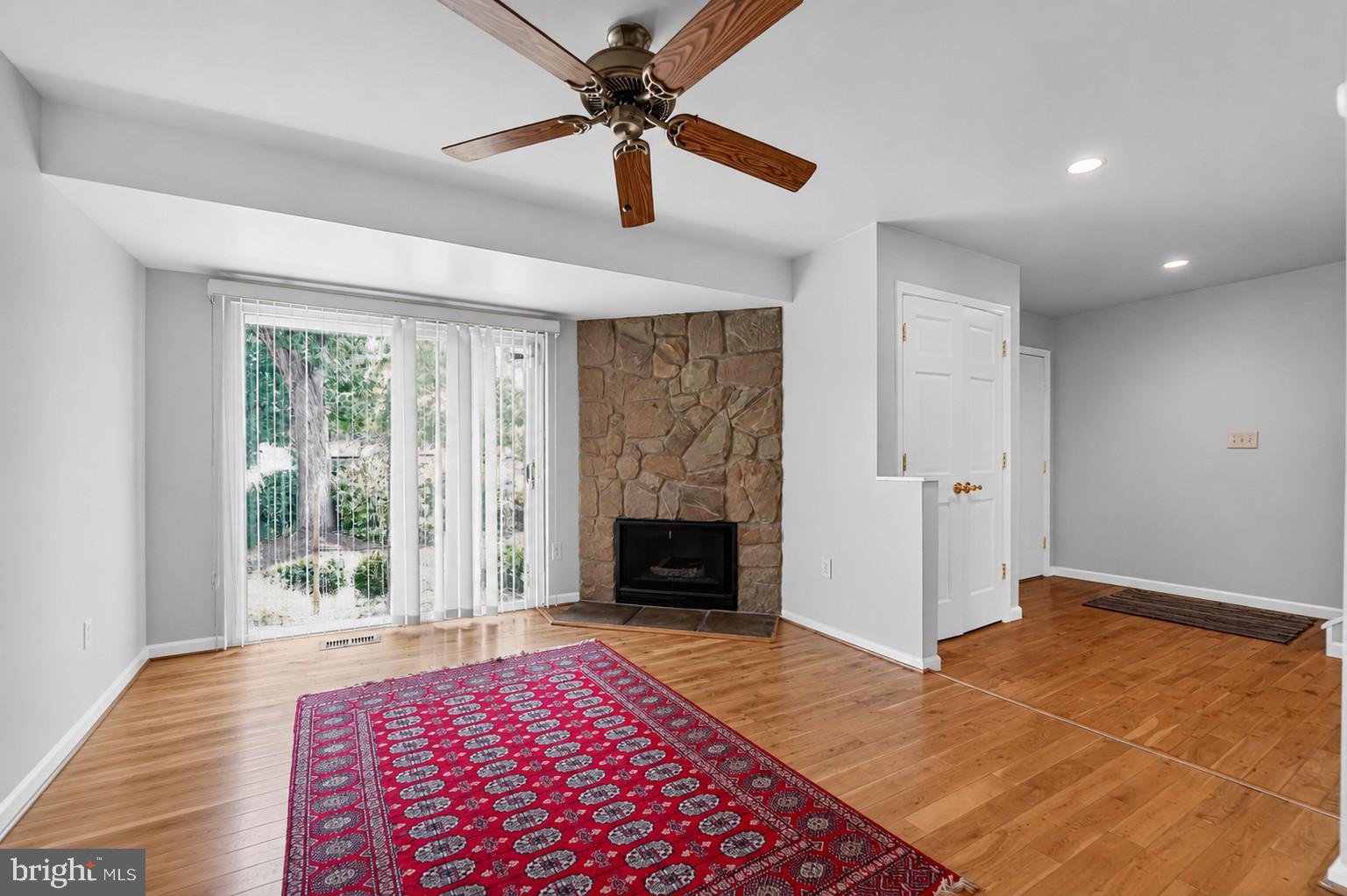 5607 Vantage Point Road Columbia, MD 21044 - Photo 3 of 46