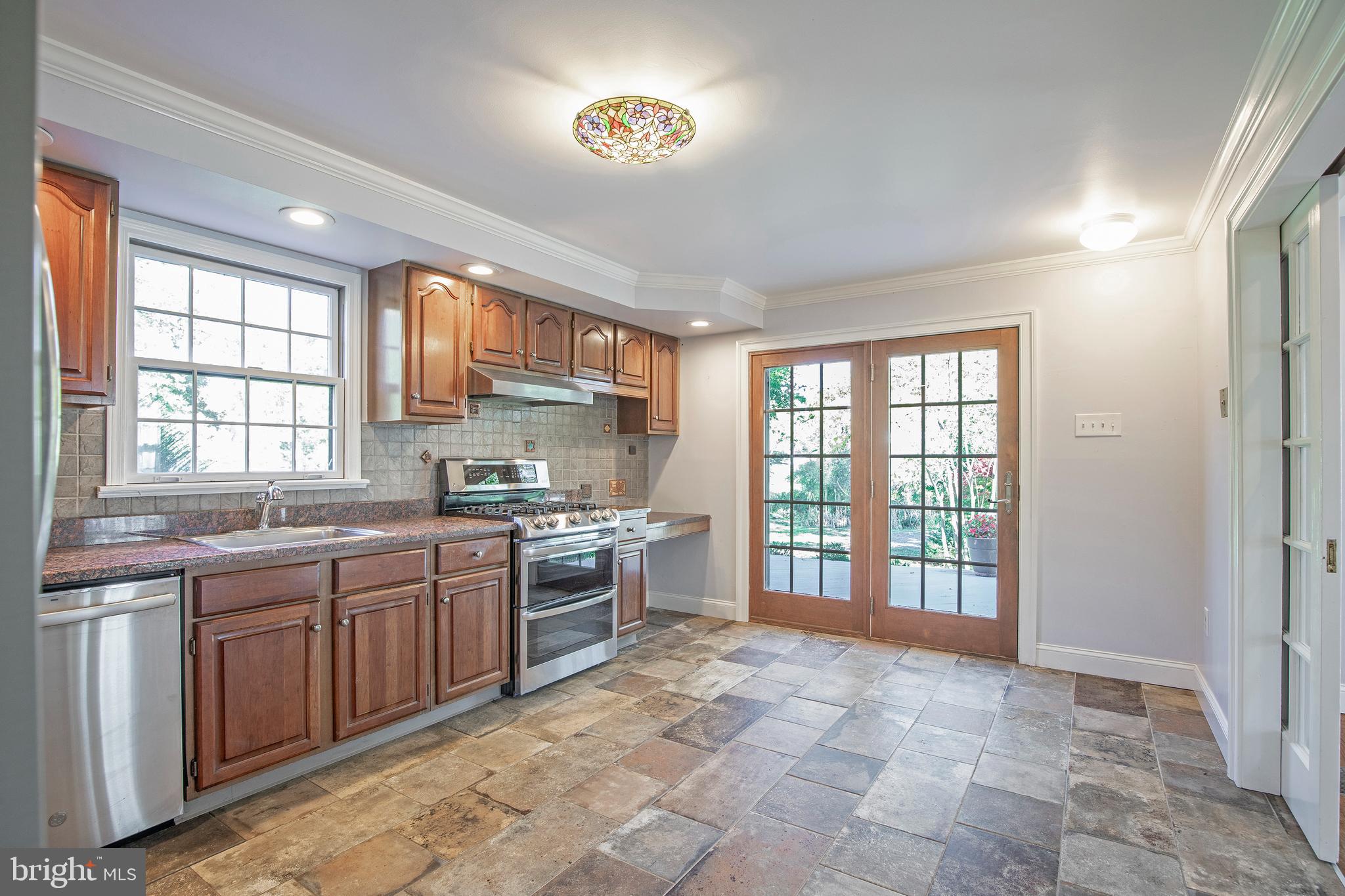 5 Walter Road Chalfont, PA 18914 - Photo 11 of 59 Gallery Image 11