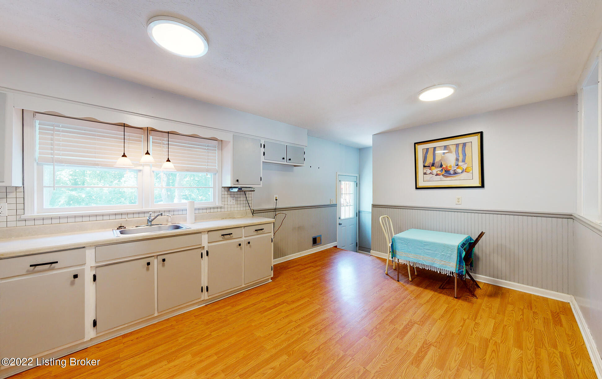 810 Flicker Road Louisville, KY 40214 - Photo 8 of 60 810-Flicker-Rd_008