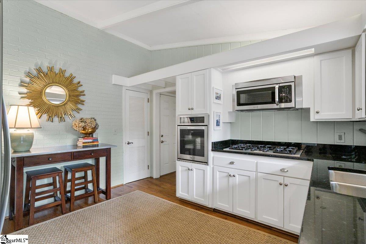 26 Riverside Drive Greenville, SC 29605 - Photo 7 of 20 Gallery Image 7