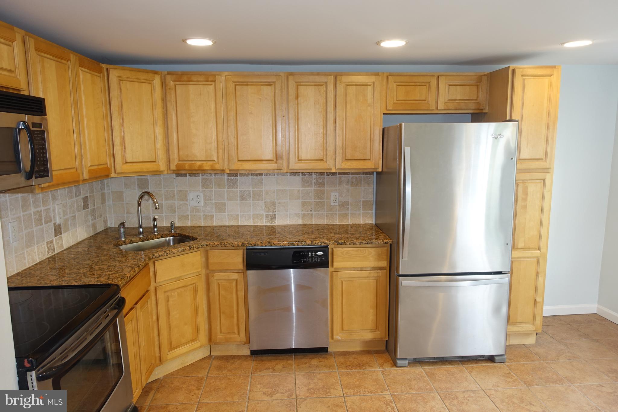 427 Newton Road Hatboro, PA 19040 - Photo 5 of 12 Kitchen