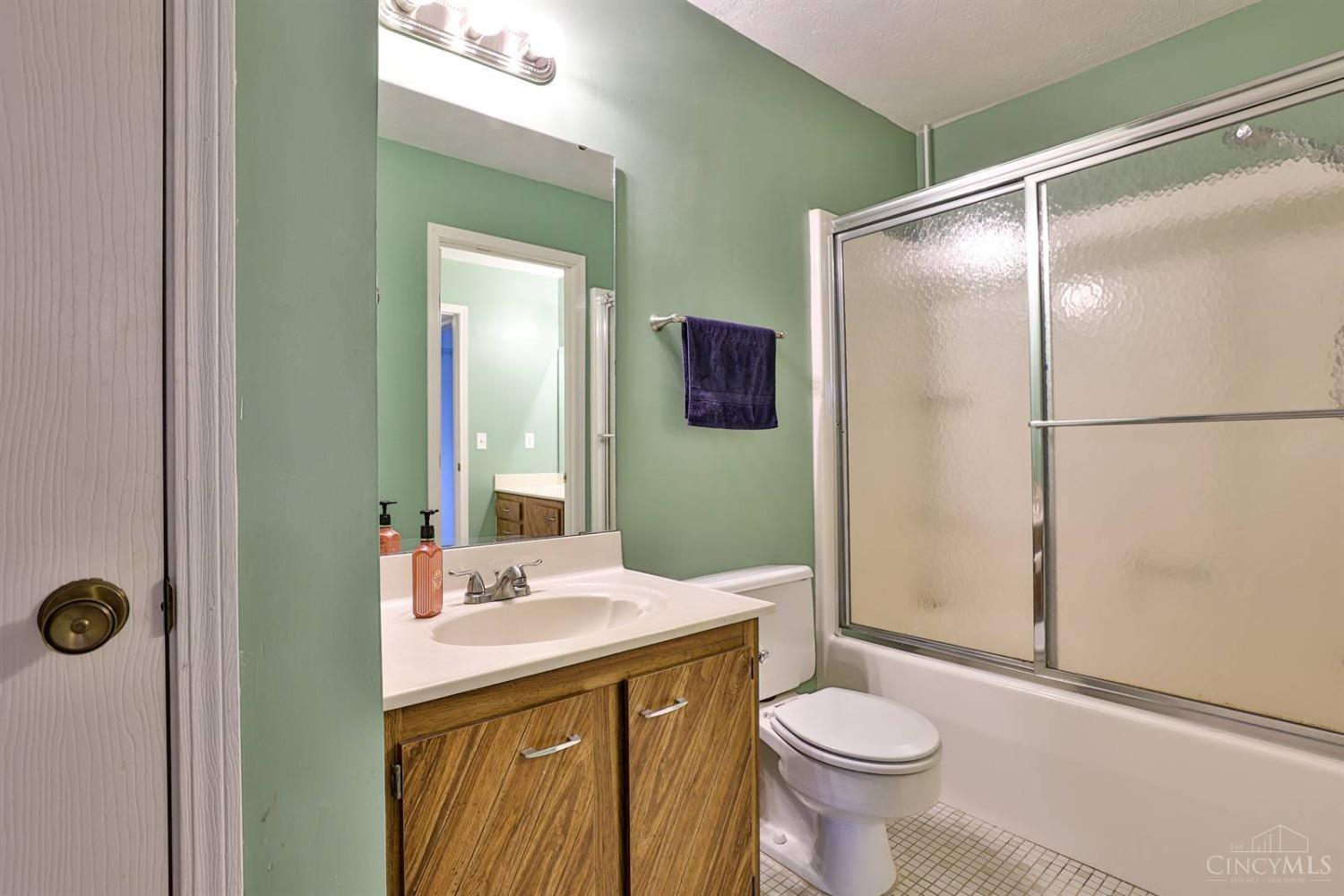 1715 Ebenezer Road Cincinnati, OH 45233 - Photo 29 of 32