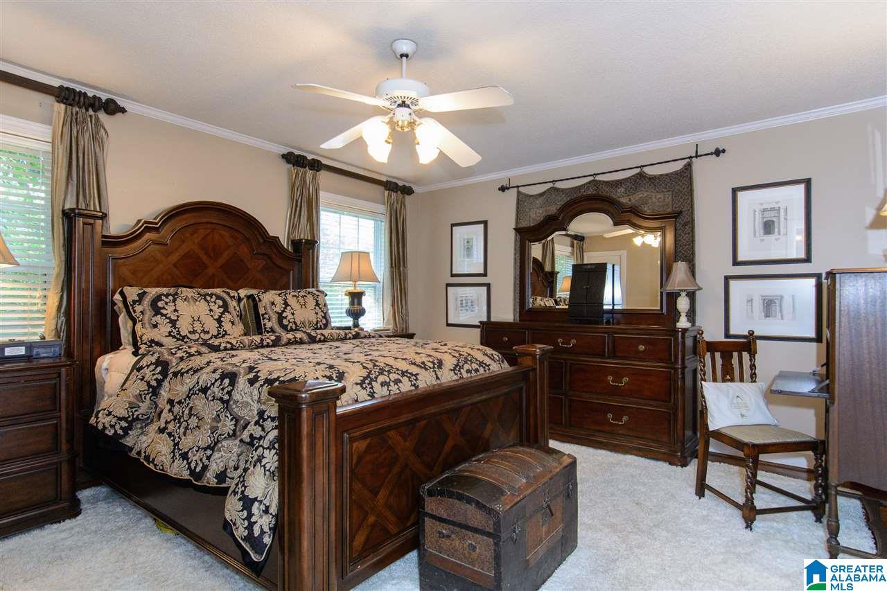 1724 Saulter Road Homewood, AL 35209 - Photo 20 of 49