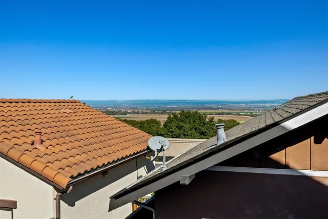 $1,100,000 | 18599 McClellan Circle, East Garrison, CA 93933