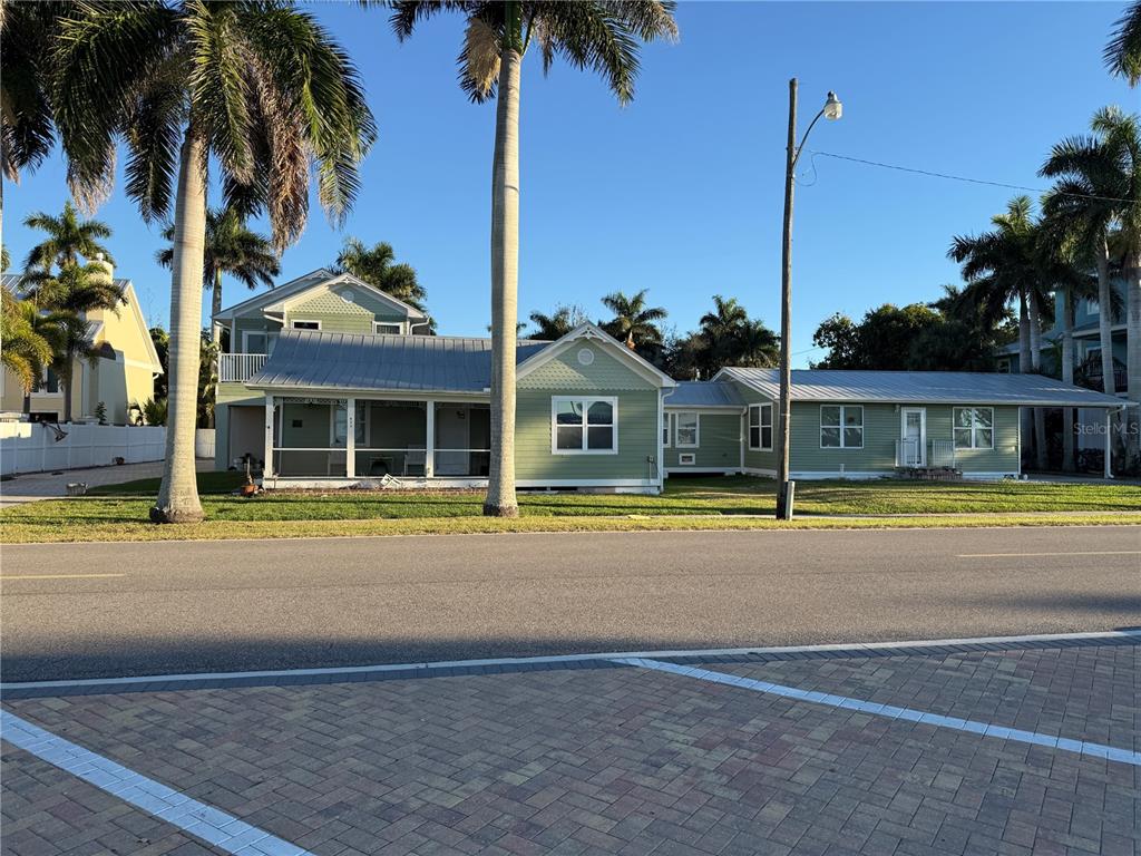 621 West Retta Esplanade Punta Gorda, FL 33950 - Photo 16 of 19