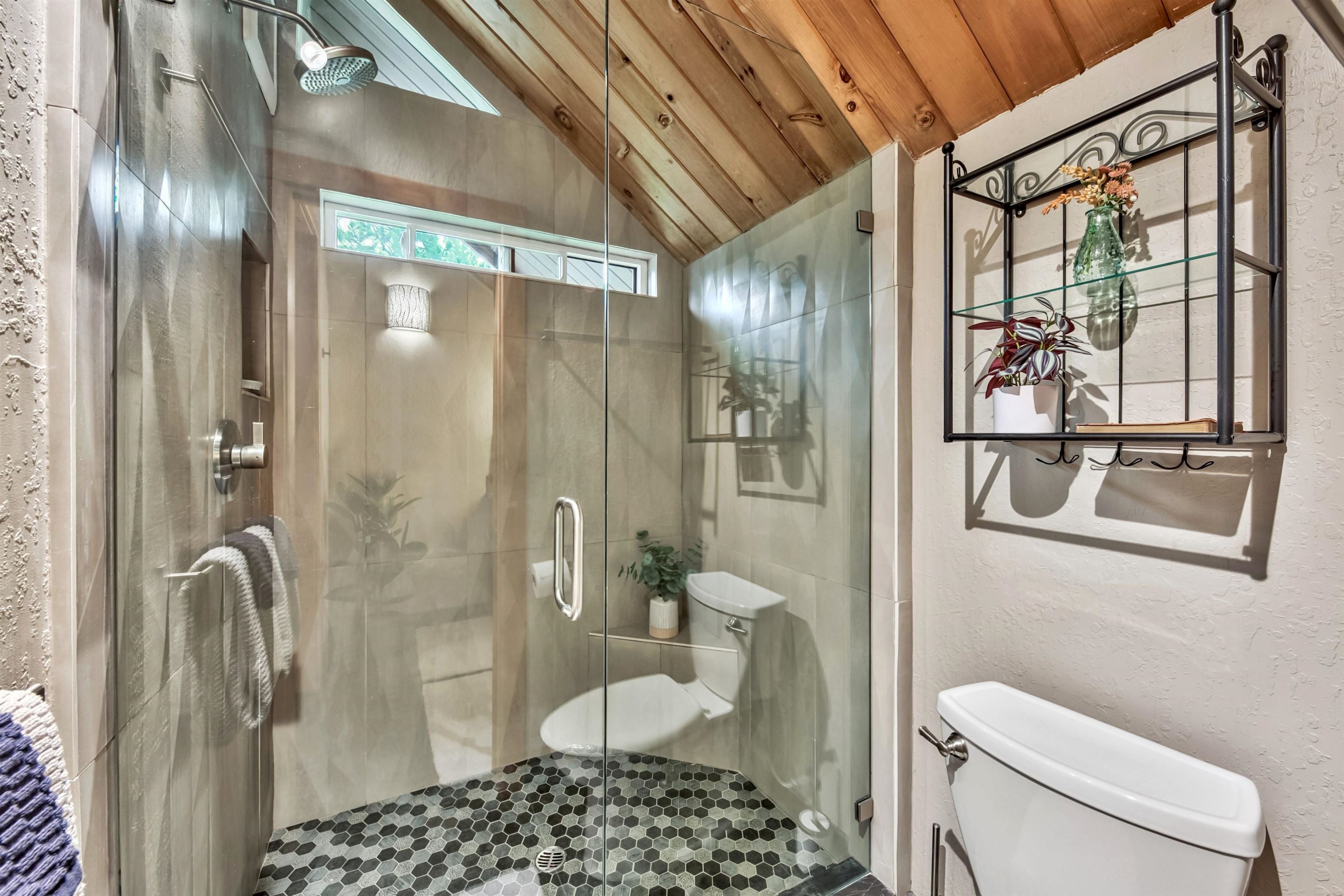 10592 Martis Valley Road Truckee, CA 96161 - Photo 10 of 21 Gallery Image 10
