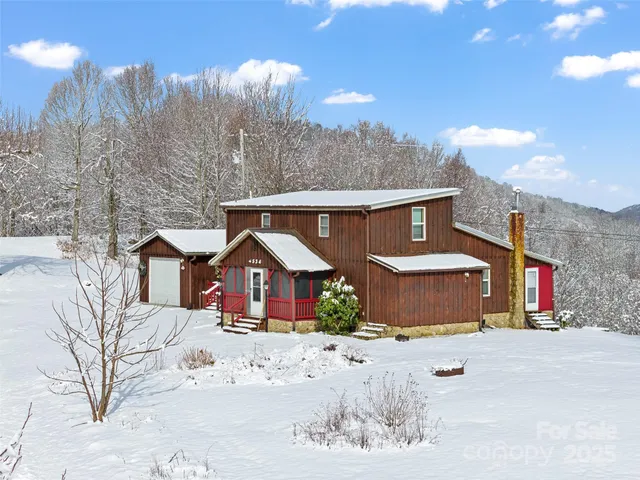 $325,000 | 1115 Elk Wallow, Bakersville, NC 28705