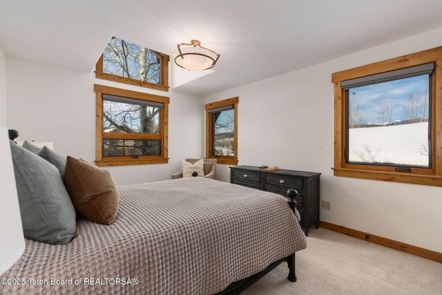 $1,499,000 | 19 Moulton Lane, Victor, ID 83455