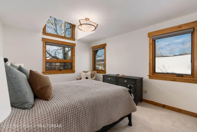 $1,399,000 | 19 Moulton Lane, Victor, ID 83455