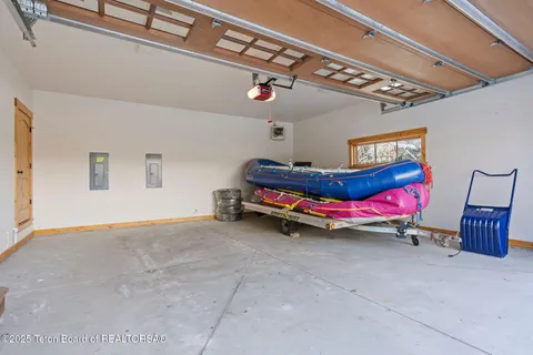 $1,399,000 | 19 Moulton Lane, Victor, ID 83455